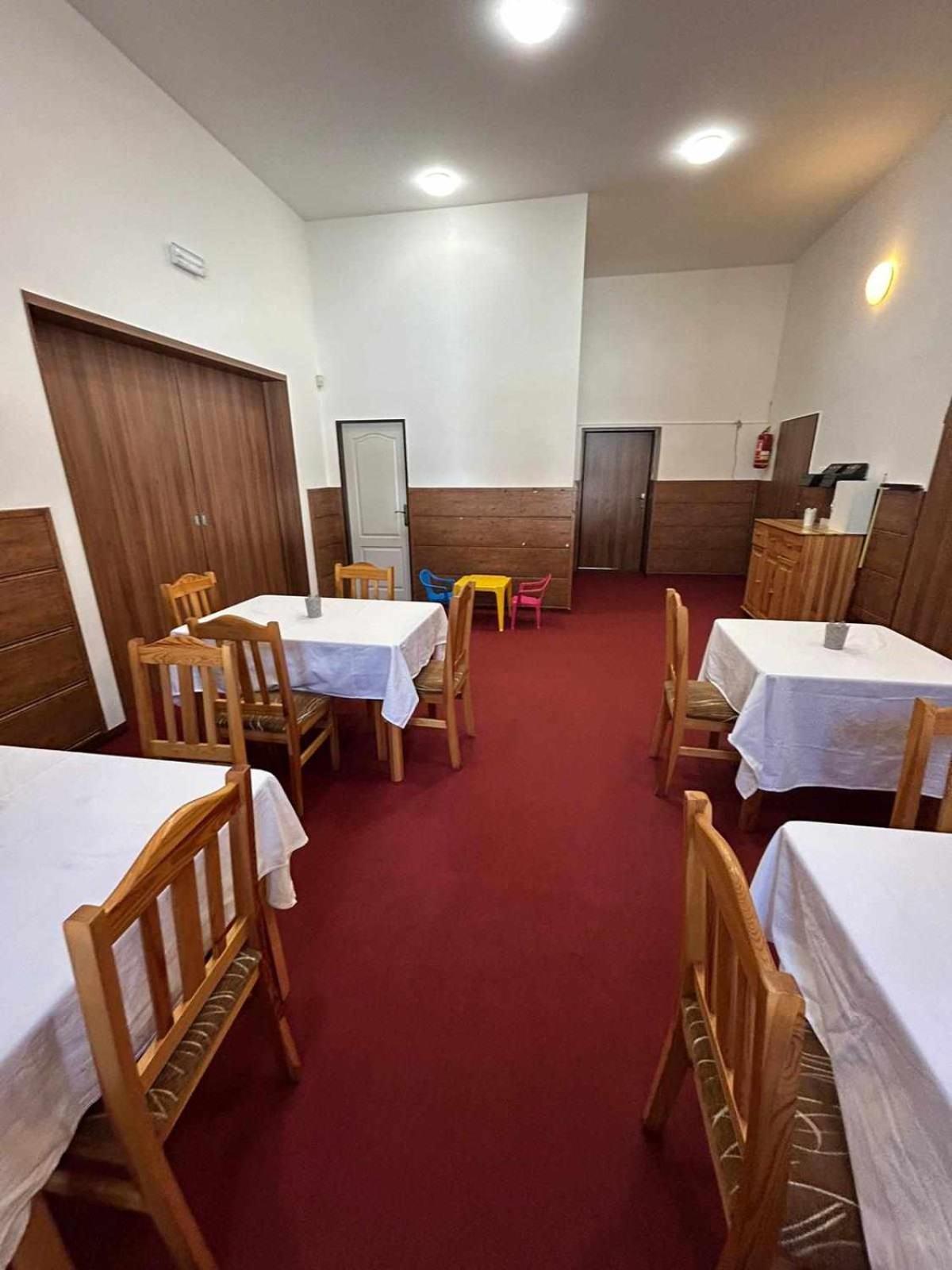 Hutisko Penzion A Restaurace Na Salasi מראה חיצוני תמונה